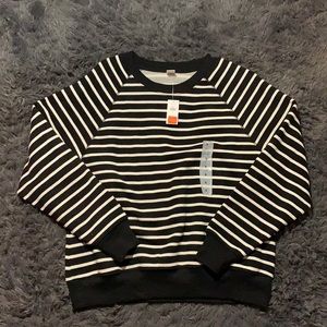 Old Navy striped crewneck • size small